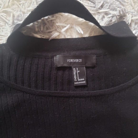 Forever 21 choker neck sweater S - Picture 2 of 3